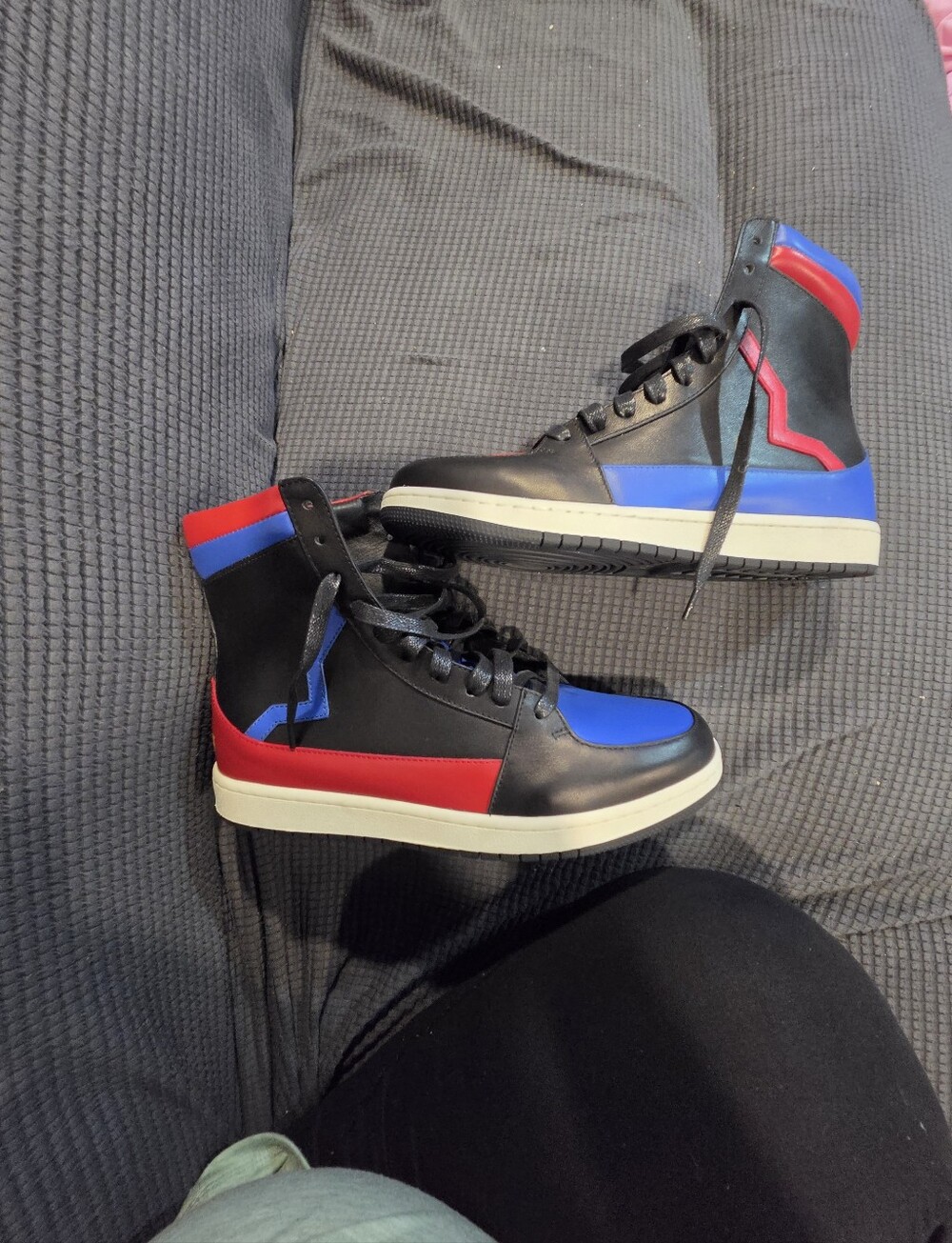 High Valley - Men's High-Top Sneakers in Black with Blue & Red Accents